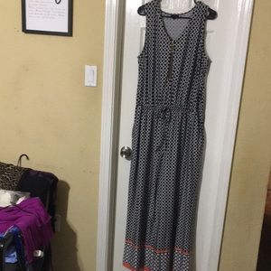 size 2X sleeveless black and white tecera jumpsuit wide legs